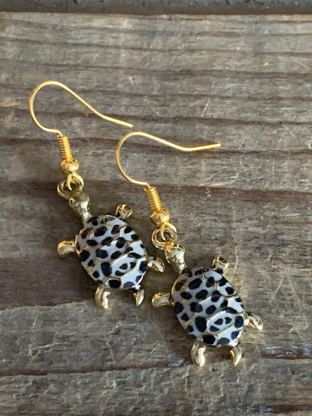 Boucles d’oreilles tortue tachetée alliage de métaux or Comme un ange