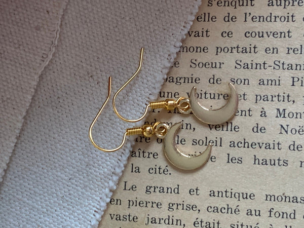 Boucles d’oreilles breloque croissant de lune or Comme un ange