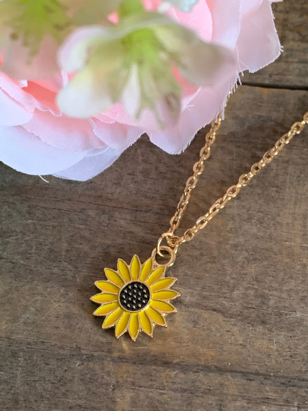 Collier breloque fleur tournesol jaune sur chaîne alliage de métaux or Comme un ange