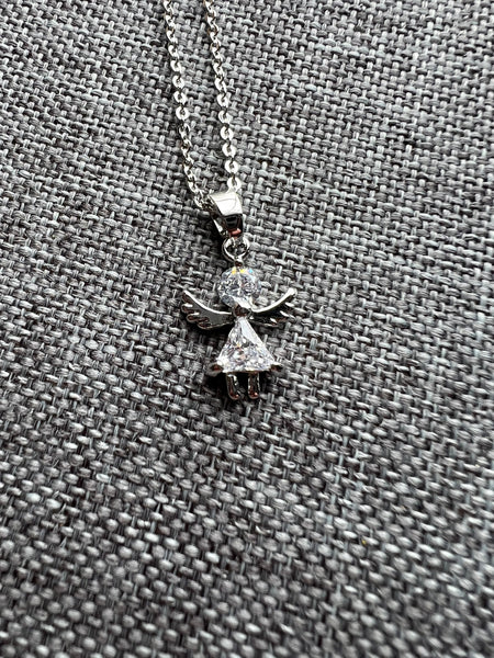 Collier stainless petit ange zircon Comme un ange
