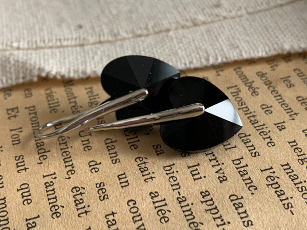 Boucles d’oreilles coeur noir Crystal Comme un ange