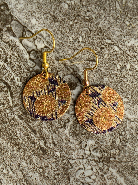 Boucles d’oreilles breloque fleurs or et bleu Comme un ange