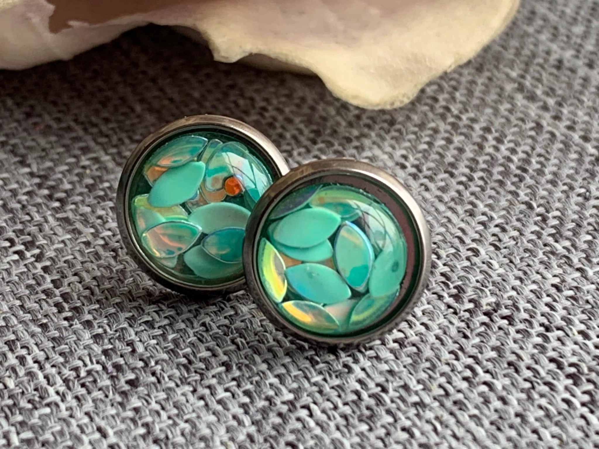 Cabochon légèreté petite sirène couleur vert turquoise Comme un ange