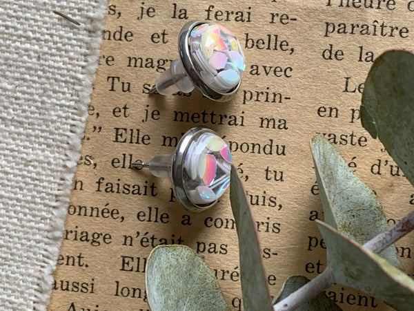 Cabochon légèreté petite sirène couleur blanc rose mauve bleu Comme un ange