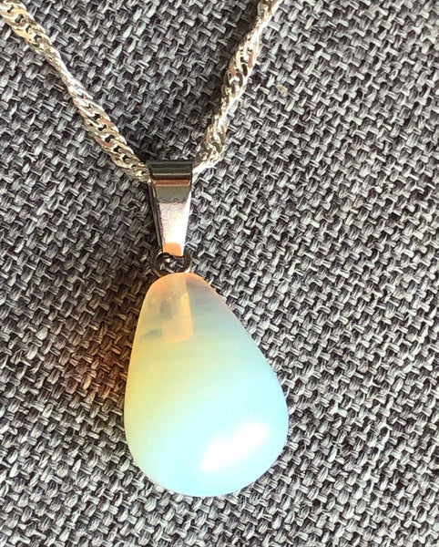 Collier pendentif goutte Comme un ange