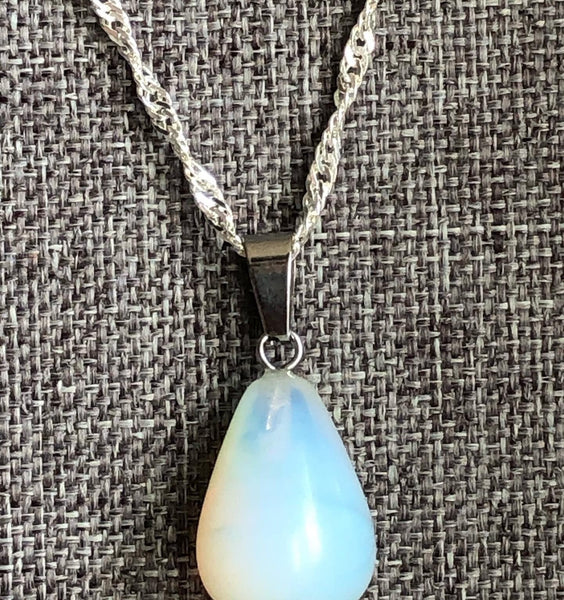 Collier pendentif goutte Comme un ange
