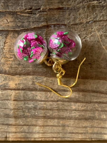 Boucles d’oreilles breloque boule de verre raisin mauve crochet alliage de métaux or Comme un ange