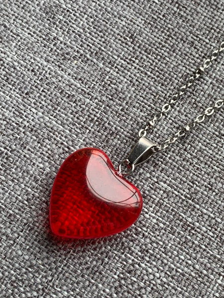 Collier breloque coeur rouge Comme un ange