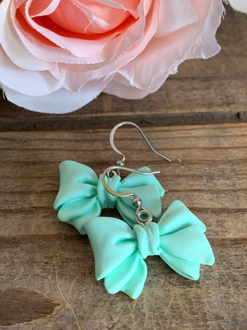 Boucles d’oreilles breloque boucles turquoise sur crochet alliage de métaux argent Comme un ange