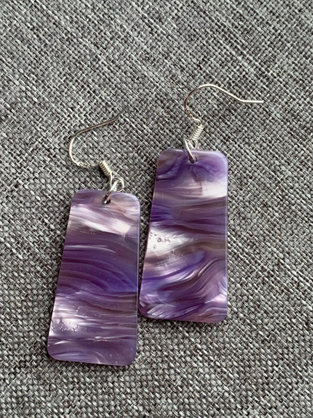 Boucles oreilles  géométriques rectangles mauves Comme un ange