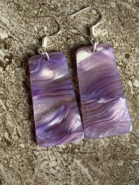 Boucles oreilles  géométriques rectangles mauves Comme un ange