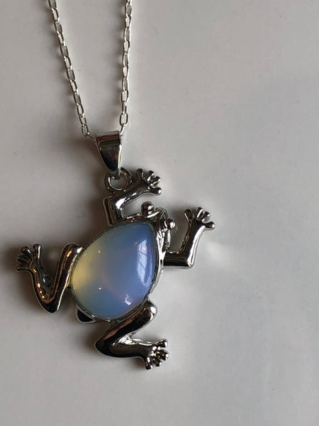 Collier petite grenouille Comme un ange