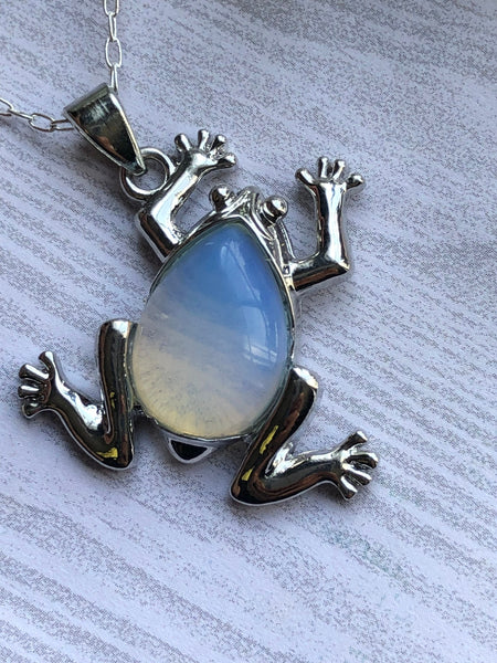 Collier petite grenouille Comme un ange