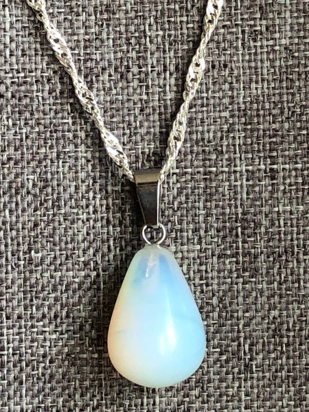 Collier pendentif goutte Comme un ange