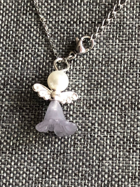 Collier petit ange lilas Comme un ange