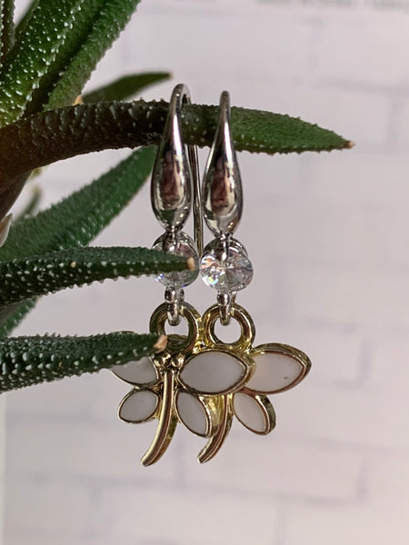 Boucles d’oreilles breloque libellule blanche alliage de métaux argent Comme un ange