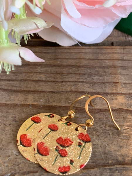Boucles d’oreilles breloque médaillon or fleur rouge Comme un ange