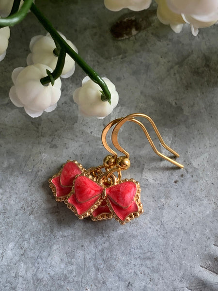 Boucles d’oreilles breloque boucles rouge rose alliage de métaux or Comme un ange