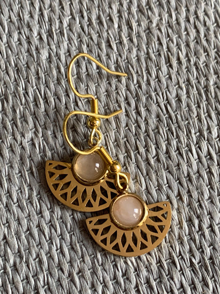 Boucles d’oreilles demi cercle or pierre rose transparente alliage de métaux or Comme un ange