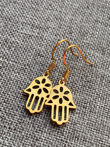 Boucles d’oreilles breloque main de fatma Fatima protection en stainless or sur crochet alliage de métaux or Comme un ange