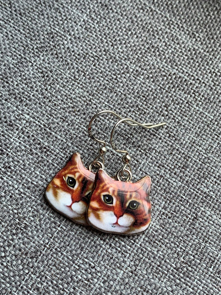 Boucles d’oreilles breloque tête de chat roux sur crochet alliage de métaux argent Comme un ange