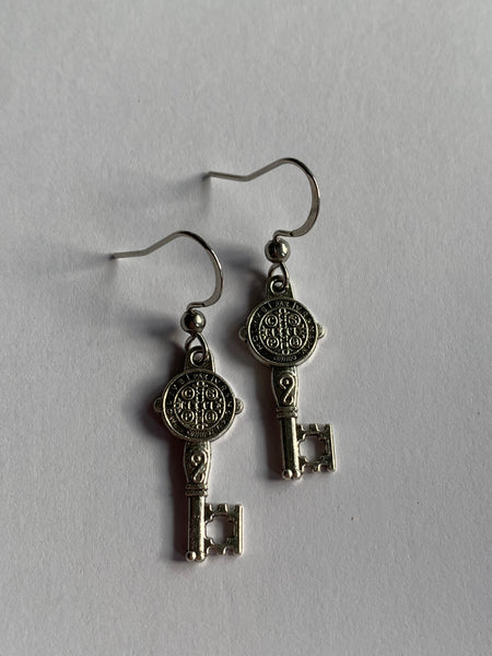 Boucles d’oreilles breloque clé alliage de métaux argent Comme un ange