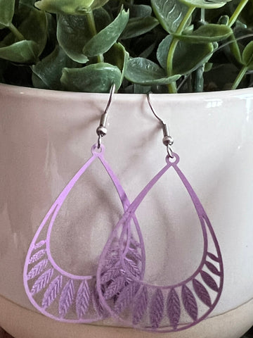 Boucles oreilles goutte dentelle mauve lilas Comme un ange