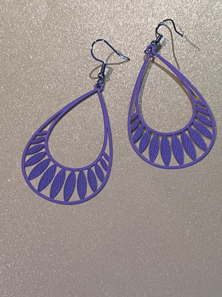 Boucles oreilles goutte dentelle mauve lilas Comme un ange