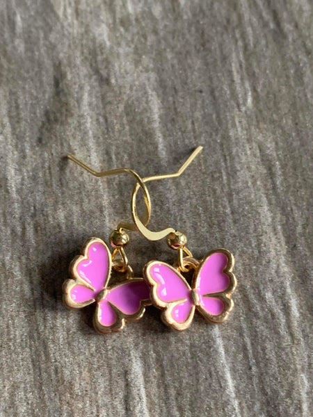 Boucles d’oreilles Petit papillon mauve lilas Comme un ange