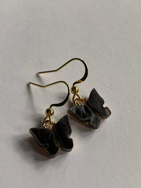 Boucles d’oreilles Petit papillon noir Comme un ange