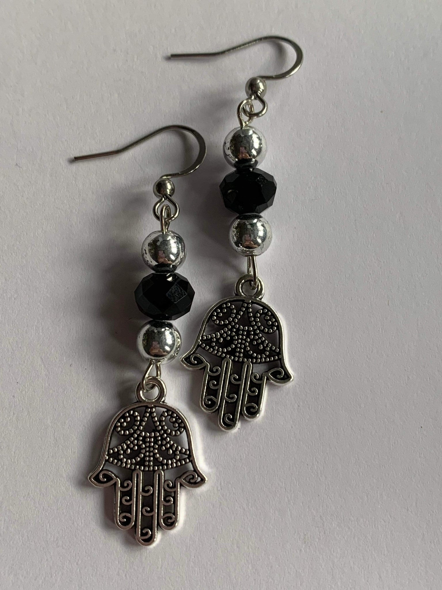 Boucles oreilles mains  protectrices hamza Comme un ange