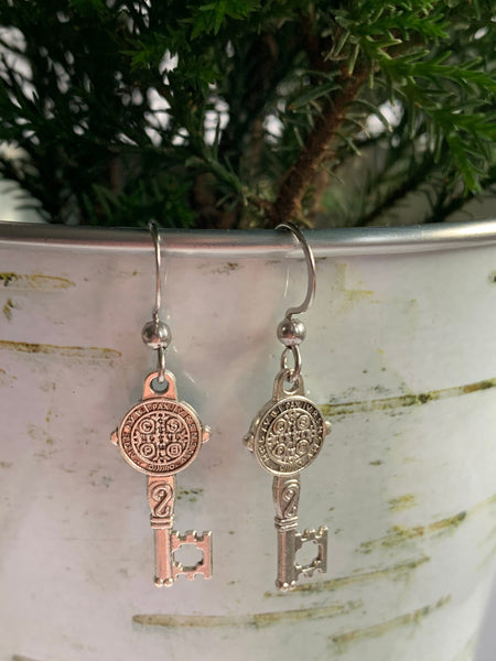 Boucles d’oreilles breloque clé alliage de métaux argent Comme un ange