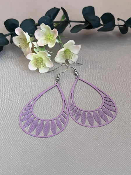 Boucles oreilles goutte dentelle mauve lilas Comme un ange