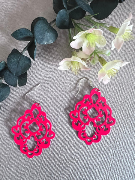 Boucles oreilles rose fushia Comme un ange