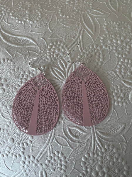 Boucles oreilles style œuf de Pâques ou gouttes ovales lilas printaniers Comme un ange