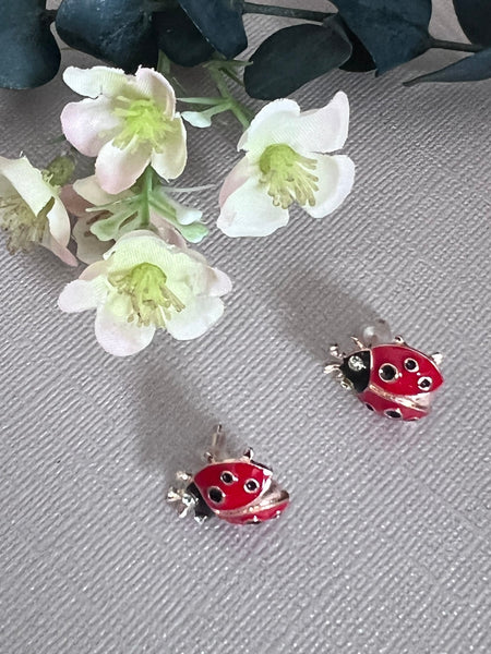 Boucles oreilles cabochon coccinelle rouge bijoux porte bonheur Comme un ange