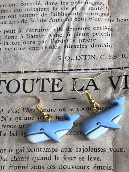 Boucles oreilles baleine bleue Comme un ange