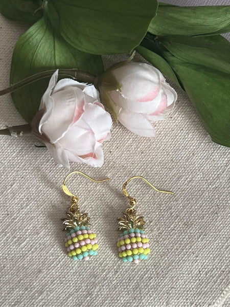 Boucles oreilles perles pastel ananas jaune rose bleu Comme un ange