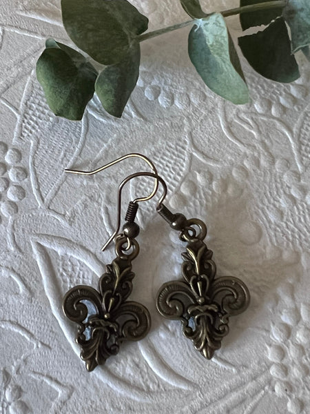 Boucles oreilles fleur de lys