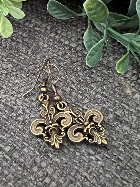Boucles oreilles fleur de lys Comme un ange