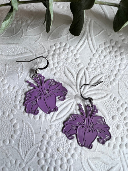 Boucles oreilles fleurs hibiscus mauves violet lilas