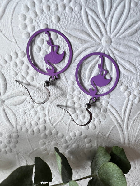 Boucles d’oreilles breloque flamant rose mauve sur crochet alliage de métaux argent Comme un ange