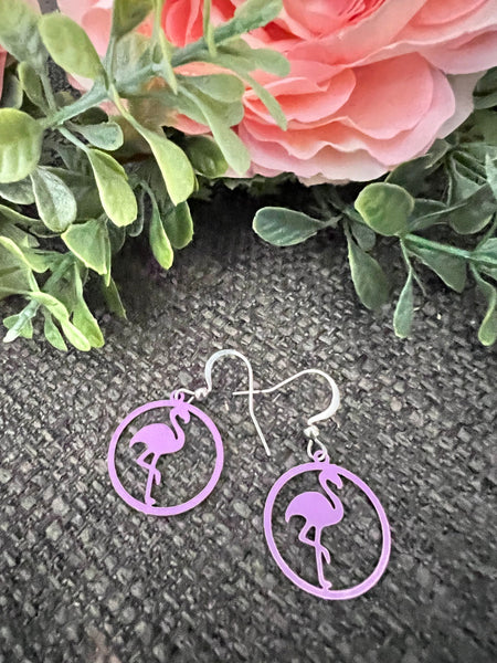 Boucles d’oreilles breloque flamant rose mauve sur crochet alliage de métaux argent Comme un ange