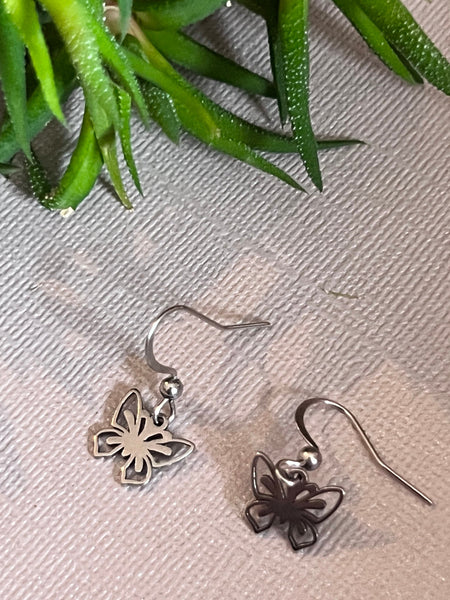 Boucles d’oreilles breloque papillon alliage métaux argent Comme un ange