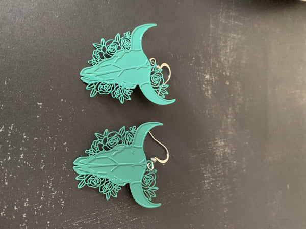 Boucles d’oreilles breloque tête de taureau turquoise fleuri buffle sur crochet alliage de métaux argent Comme un ange