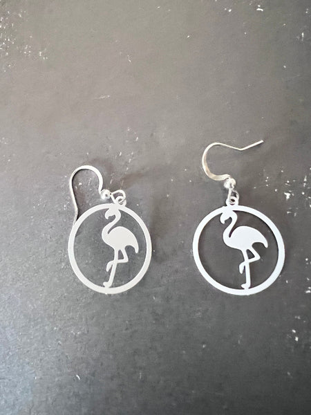 Boucles d’oreilles breloque flamant rose blanc sur crochet alliage de métaux argent Comme un ange
