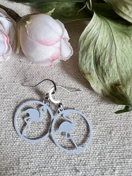 Boucles d’oreilles breloque flamant rose blanc sur crochet alliage de métaux argent Comme un ange