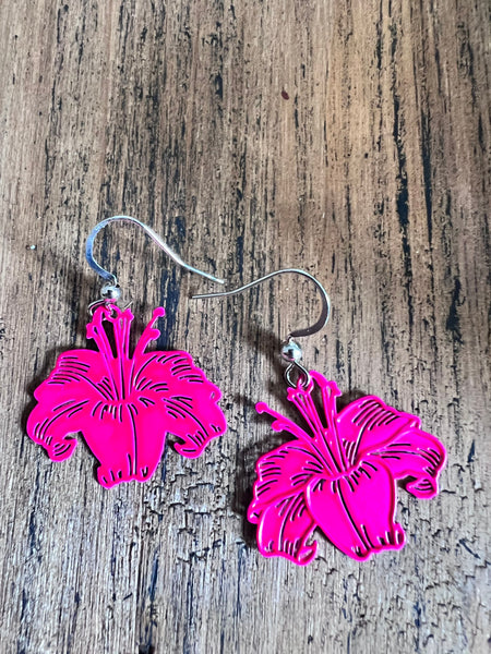 Boucles d’oreilles breloque fleur hibiscus rose fluo néon tropical hawaïenne Comme un ange
