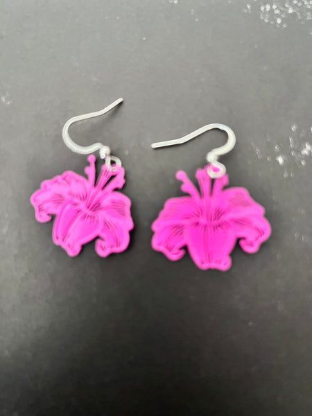 Boucles d’oreilles breloque fleur rose hibiscus hawaïenne tropicale Comme un ange
