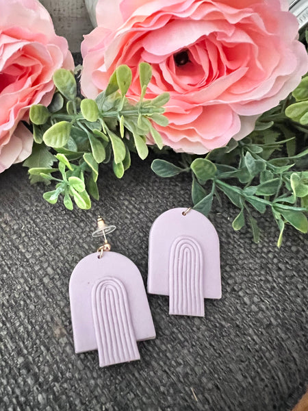 Boucles d’oreilles breloque arc-en-ciel arch mauve lilas Comme un ange